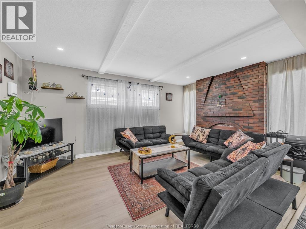 2450 Mckay Avenue, Windsor, ON, N9E 2P5 - 19
