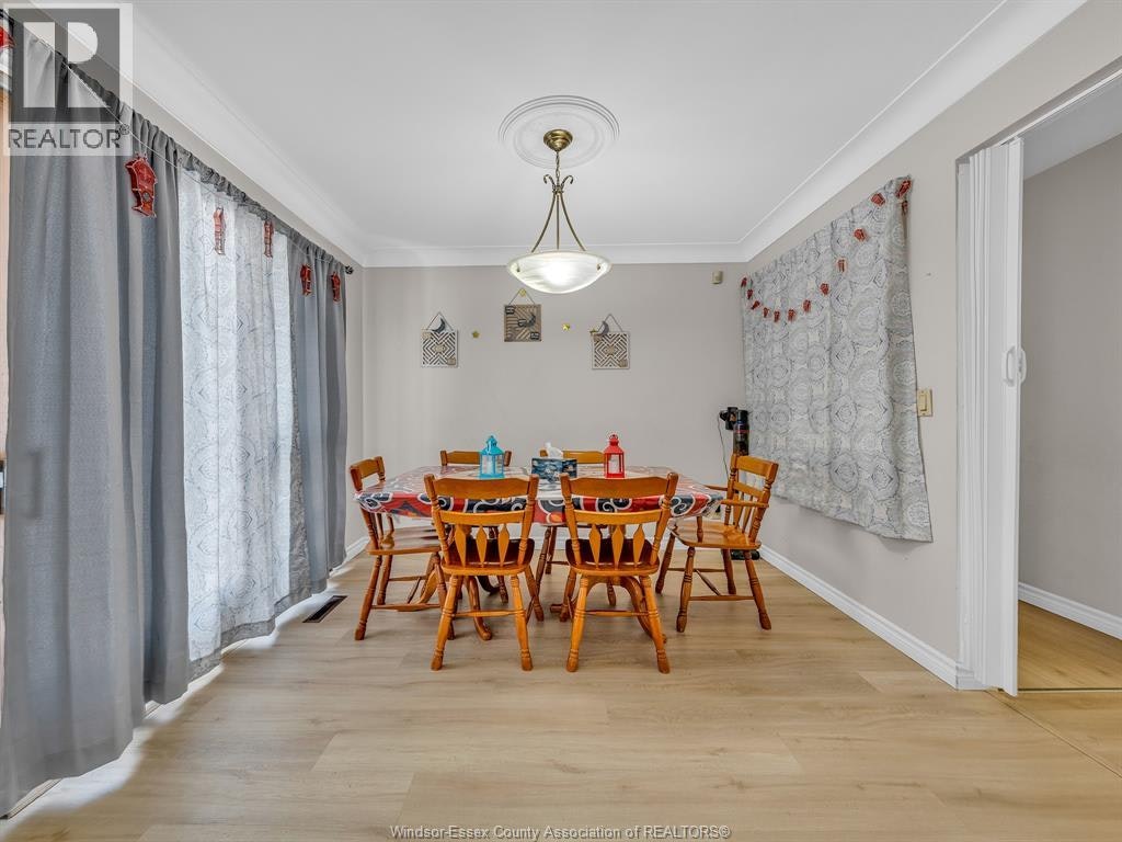 2450 Mckay Avenue, Windsor, ON, N9E 2P5 - 16