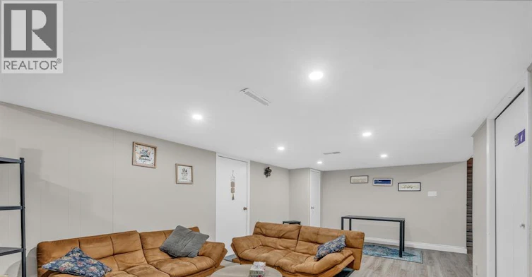 2450 Mckay Avenue, Windsor, ON, N9E 2P5 - 24