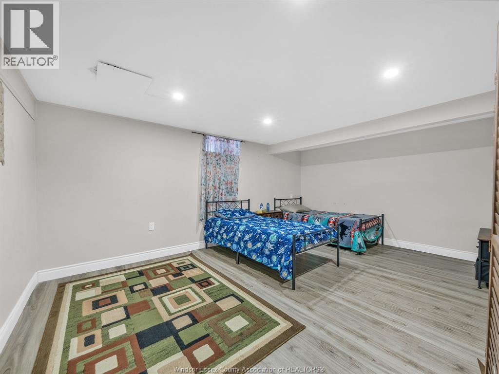 2450 Mckay Avenue, Windsor, ON, N9E 2P5 - 25