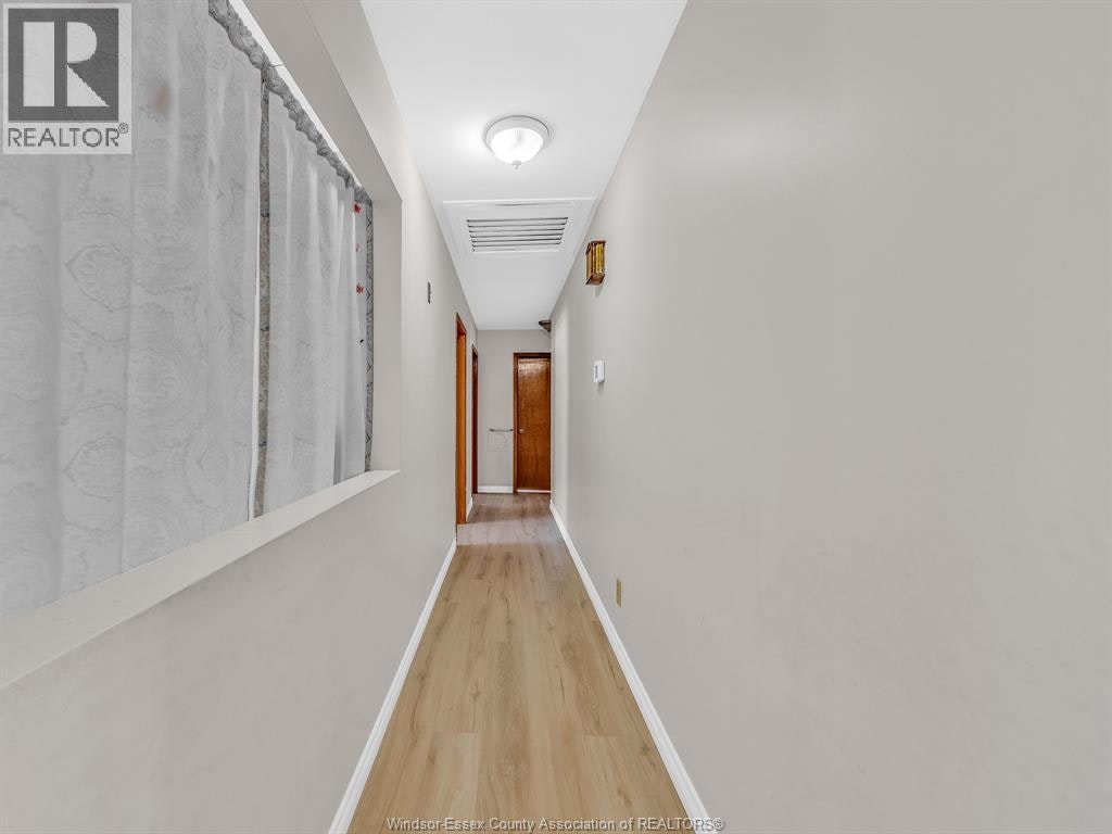 2450 Mckay Avenue, Windsor, ON, N9E 2P5 - 8
