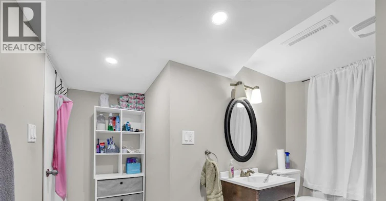 2450 Mckay Avenue, Windsor, ON, N9E 2P5 - 29