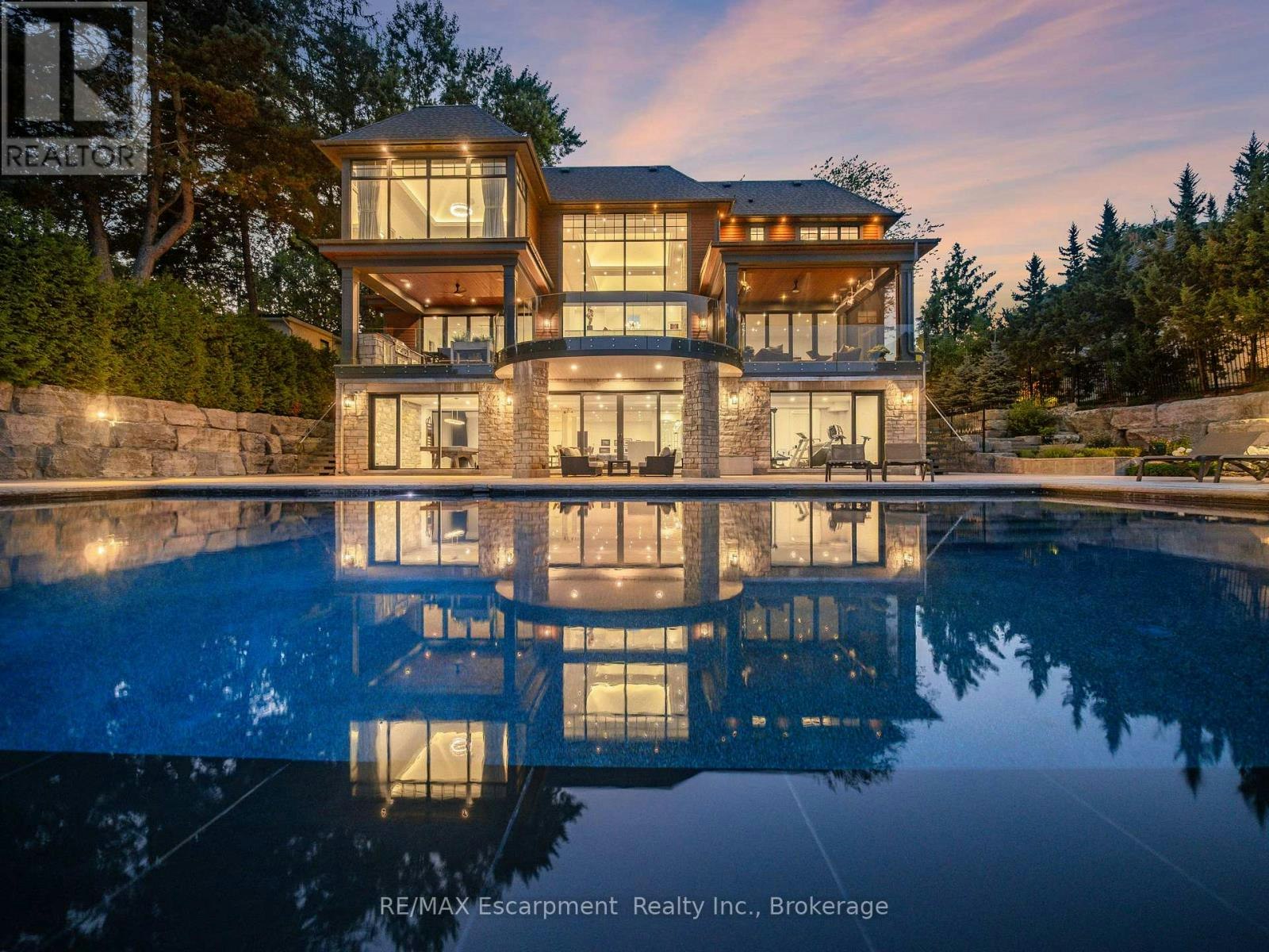 140 Secord Lane, Burlington, ON, L7L 2H7