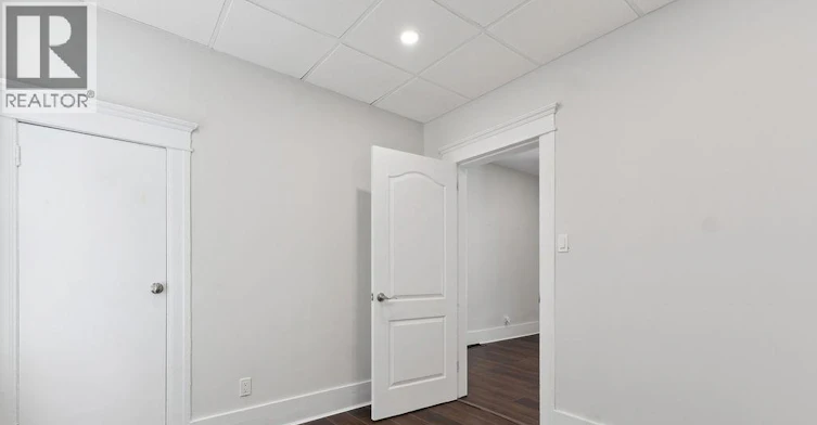 MAIN FLOOR-855 Lincoln, Windsor, ON, N8Y 2G9 - 9