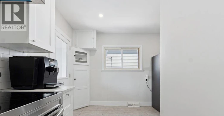 MAIN FLOOR-855 Lincoln, Windsor, ON, N8Y 2G9 - 14