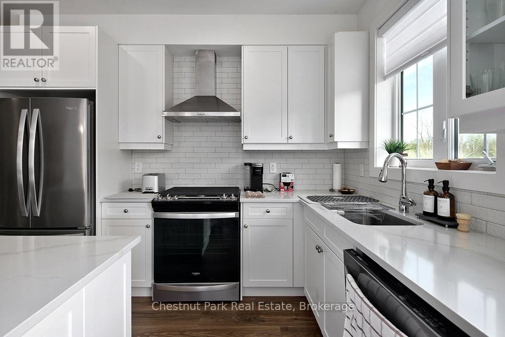 137 White Oak Crescent, Blue Mountains, ON, L9Y 5T5 - 9