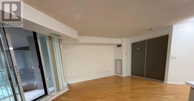 953-111 Elizabeth Street, Toronto, ON, M5G 1P7 - 4