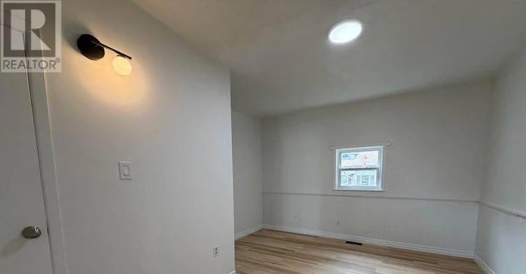 2-21 Jessie Street, St. Thomas, ON, N5P 1P7 - 6