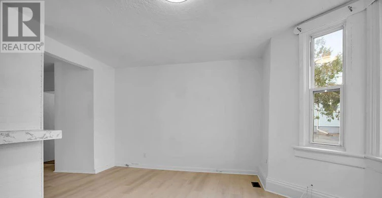 2-21 Jessie Street, St. Thomas, ON, N5P 1P7