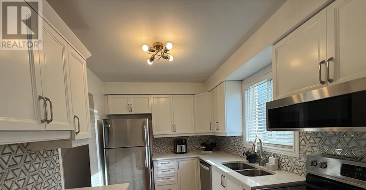 24 Frost Trail, Barrie, ON, L4N 4X1 - 7