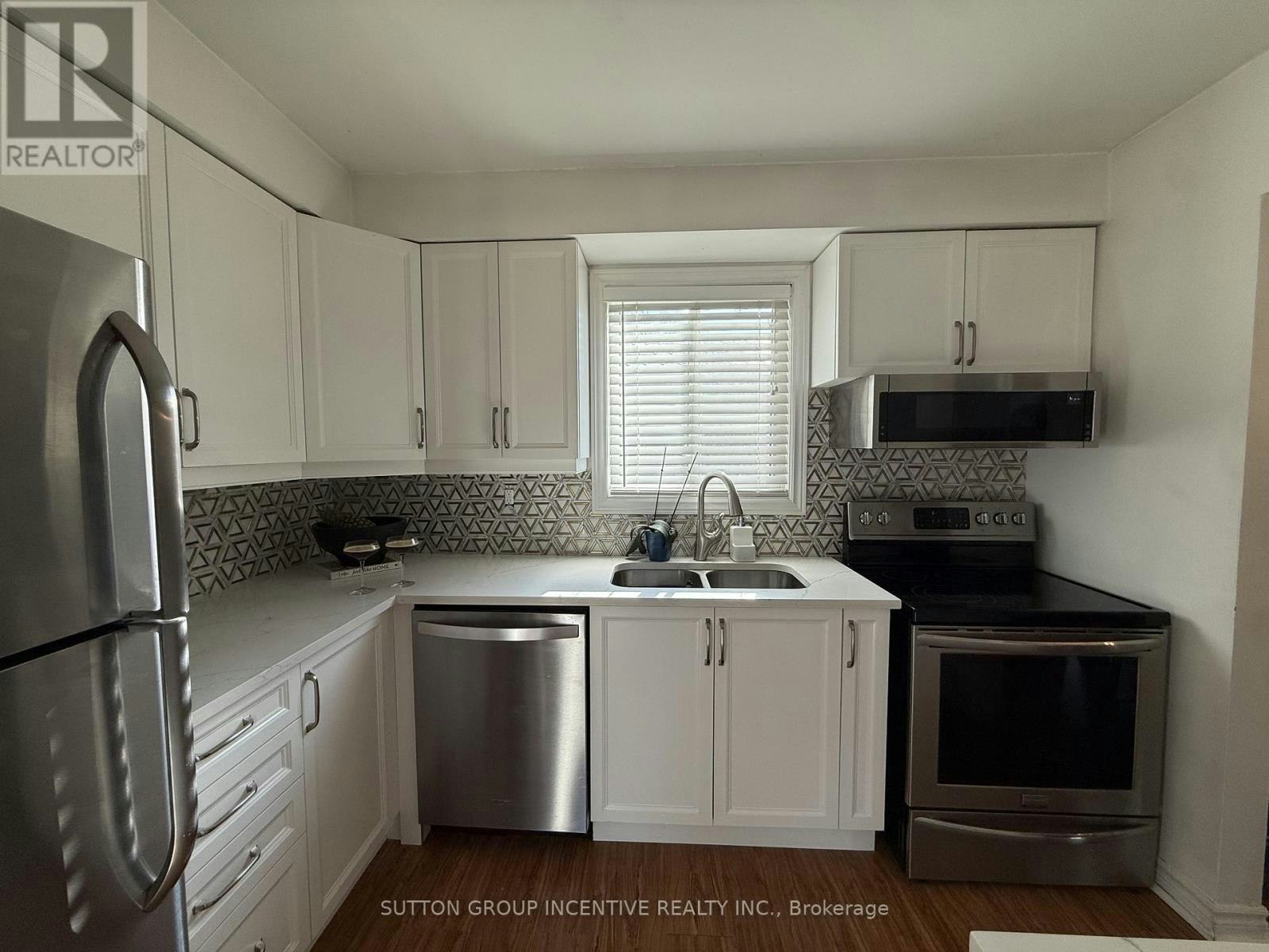 24 Frost Trail, Barrie, ON, L4N 4X1 - 6