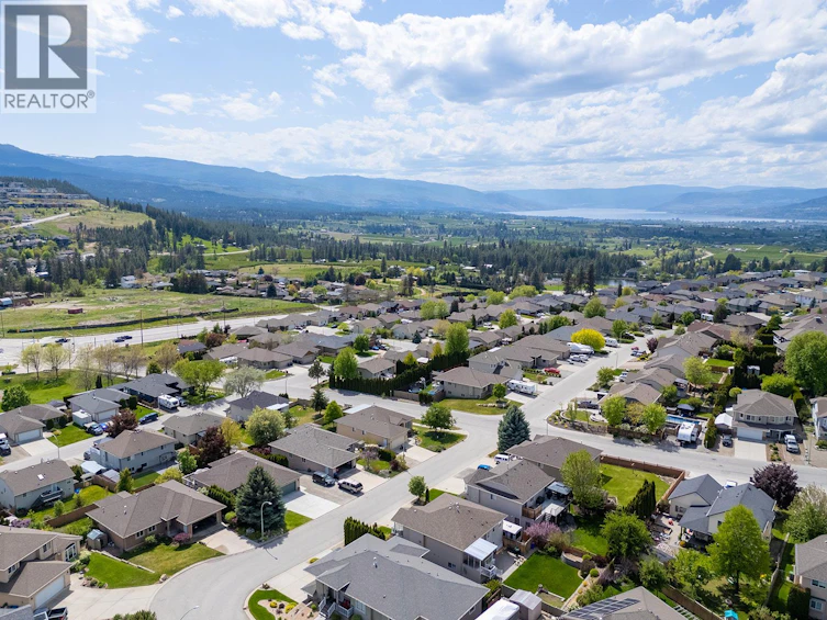 1619 Wilmot Court, Kelowna, BC, V1P 1M8 - 9