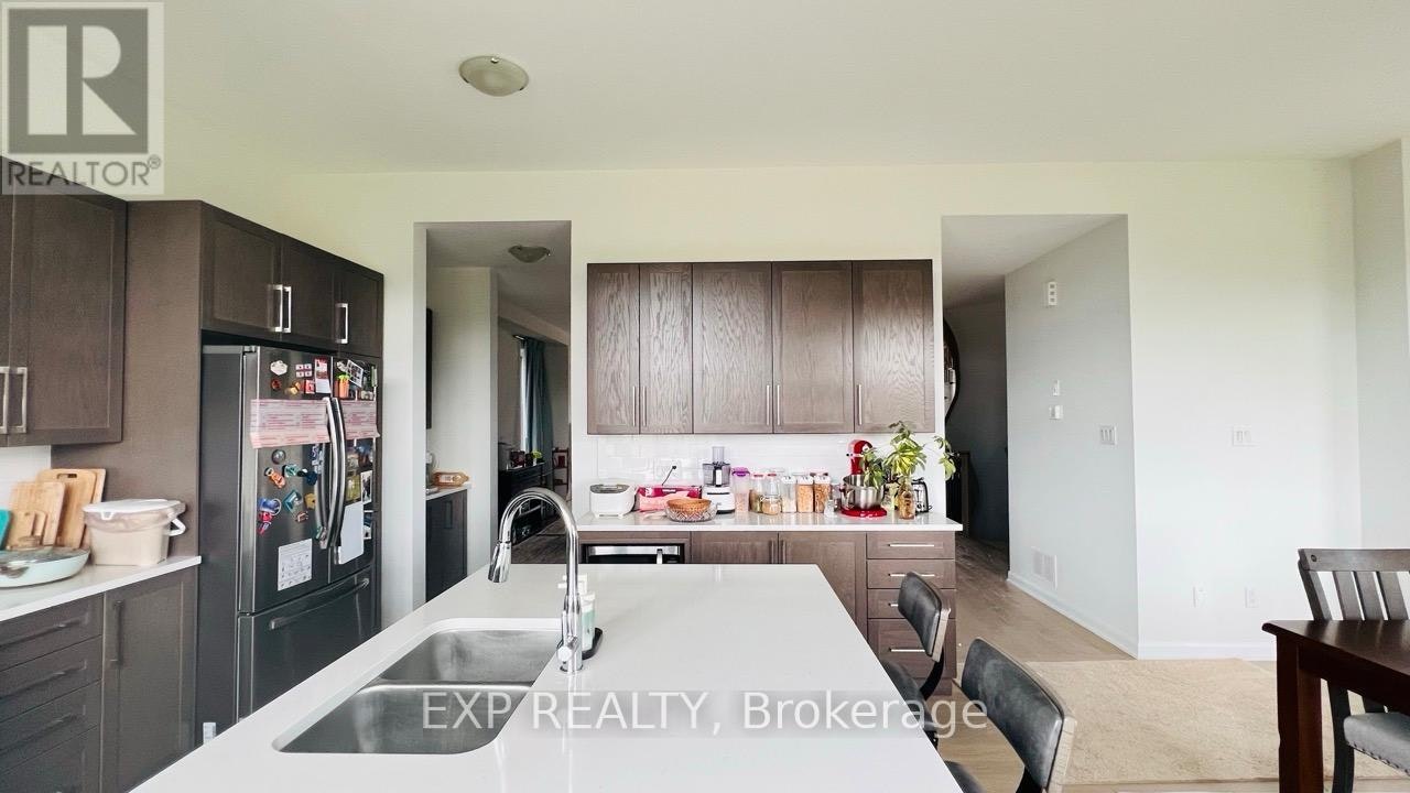 747 Coast Circle, Manotick, ON, K4M 0E9 - 13