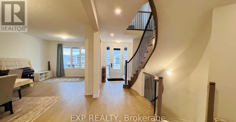 747 Coast Circle, Manotick, ON, K4M 0E9 - 4