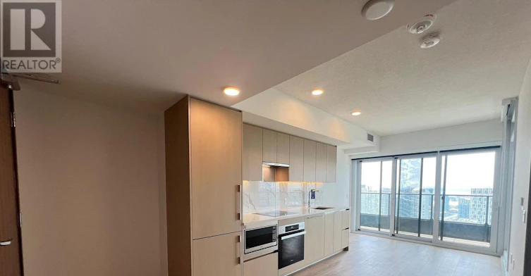 4602-3 Concord Cityplace Way, Toronto, ON, M5V 0X4 - 3