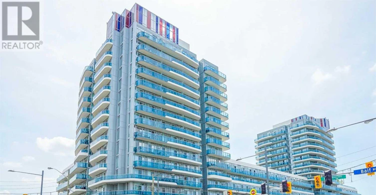 205-9471 Yonge Street, Richmond Hill, ON, L4C 0Z5