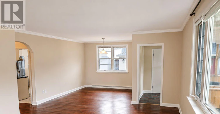 MAIN-20407B Leslie Street, East Gwillimbury, ON, L0G 1R0 - 4