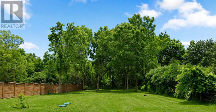 MAIN-20407B Leslie Street, East Gwillimbury, ON, L0G 1R0 - 22