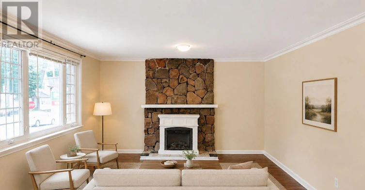 MAIN-20407B Leslie Street, East Gwillimbury, ON, L0G 1R0 - 9