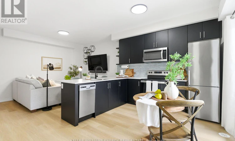 7-475 Beresford Path