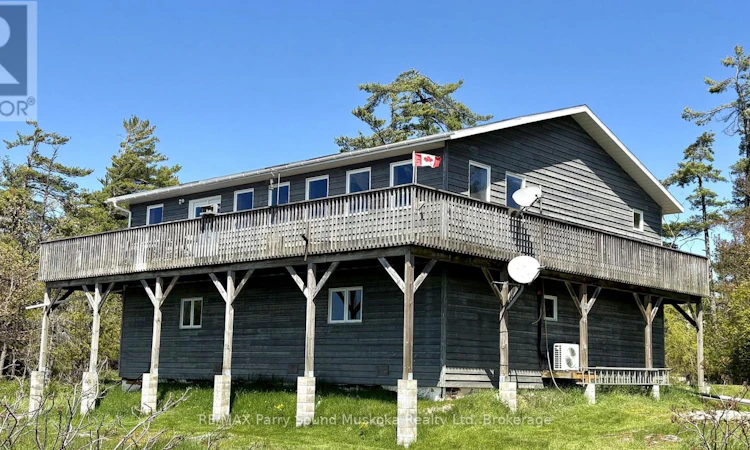 16 B55 Island