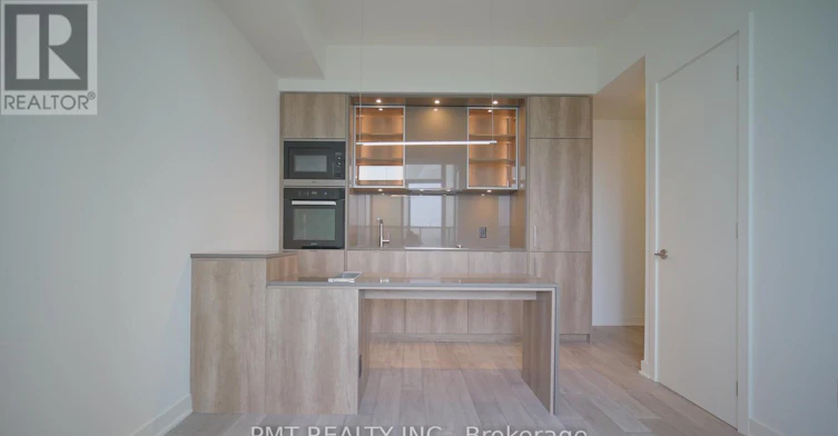 4210-11 Yorkville Avenue, Toronto, ON, M4W 0B7 - 2
