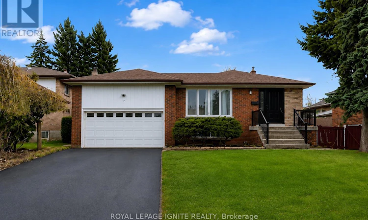 7 Briarbluff Avenue