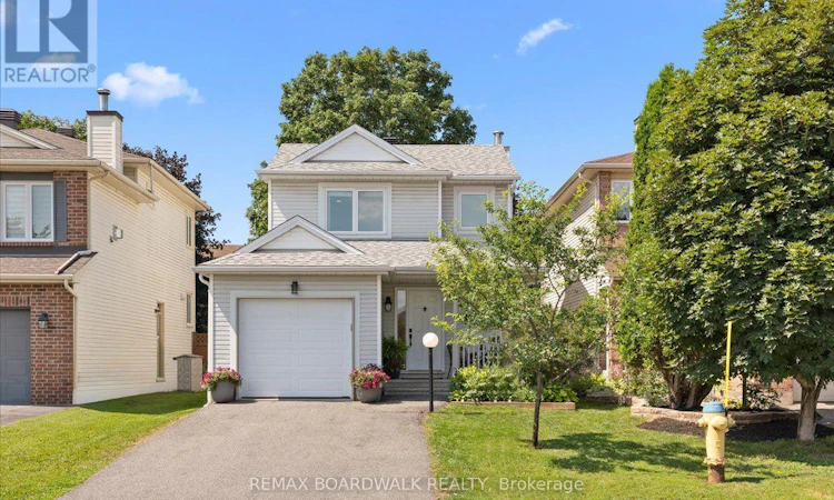 43 Peacock Crescent