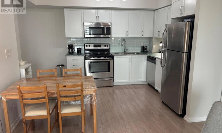 406-800 Lawrence Avenue W