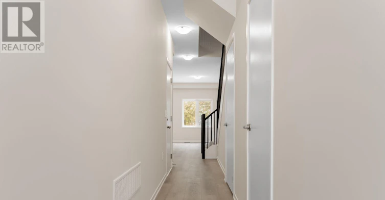 11 Radium Common, Cambridge, ON, N1T 0H4 - 6