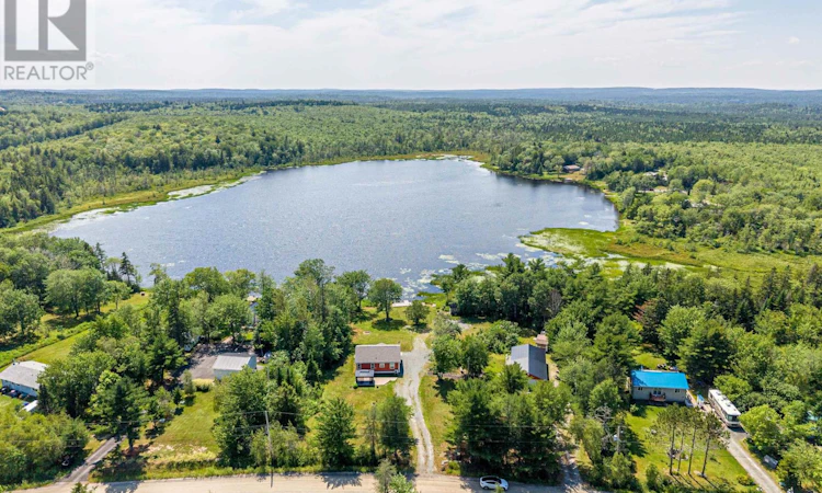 60 Long Lake Road