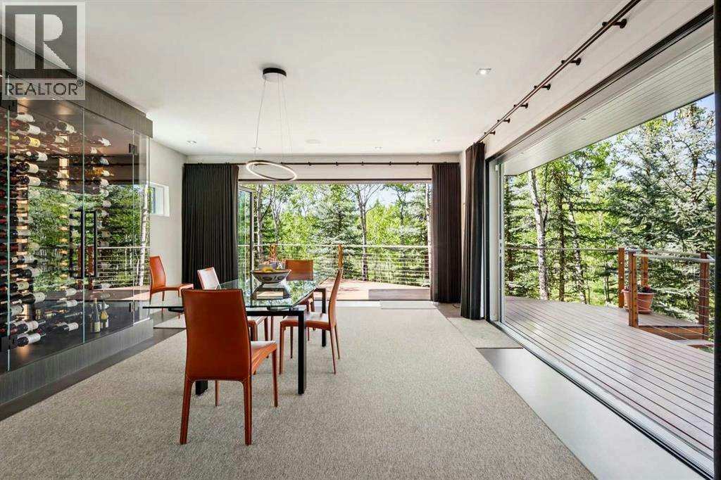 25 Posthill Drive SW, Calgary, AB, T3H 0A8