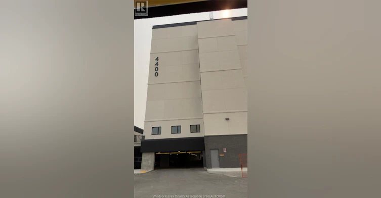 277-4400 Laurier, Lasalle, ON, N9H 0P4 - 2