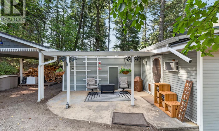 2464 Chase Falkland Road