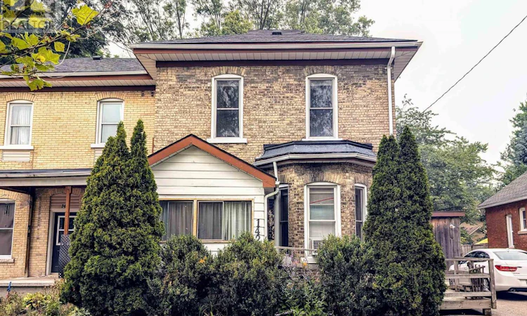 142 Douro St Street