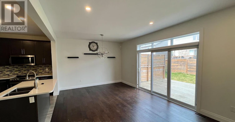1660 Valhalla Street, London, ON, N0M 1S7 - 8