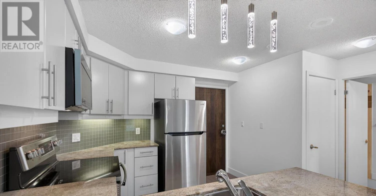 1204-18 Harbour Street, Toronto, ON, M5J 2Z6 - 9