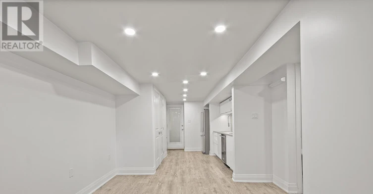 1 (BASEMENT-35 Humberside Avenue, Toronto, ON, M6P 1J6 - 9