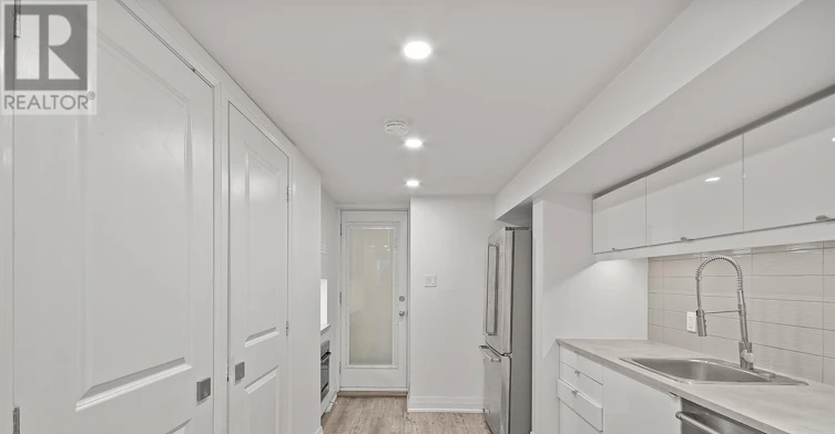 1 (BASEMENT-35 Humberside Avenue, Toronto, ON, M6P 1J6 - 12