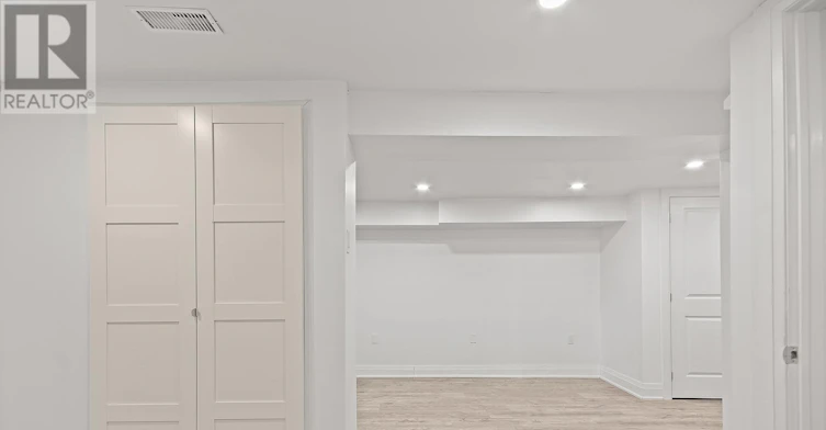 1 (BASEMENT-35 Humberside Avenue, Toronto, ON, M6P 1J6 - 8
