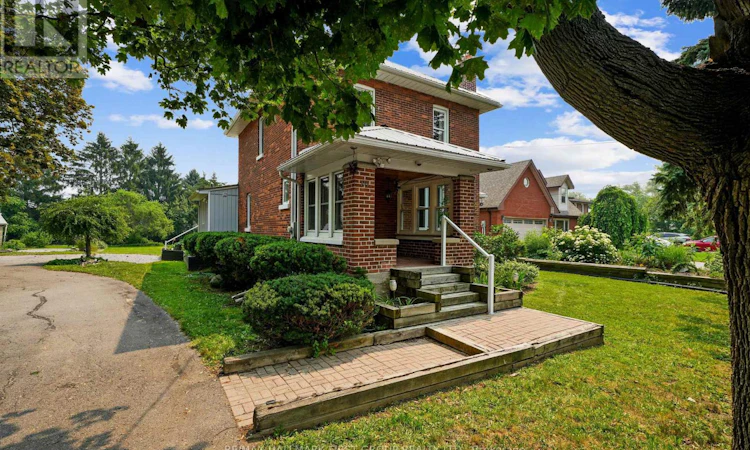 89 Rose Glen Road N