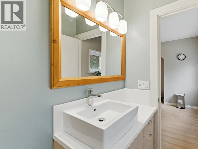 3130 Kingsley Street, Saanich, BC, V8P 4J4 - 15