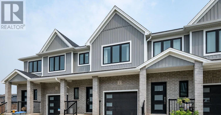 2-1 Miller Drive, Lucan Biddulph, ON, N0M 2J0 - 3