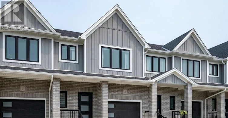 2-1 Miller Drive, Lucan Biddulph, ON, N0M 2J0 - 2