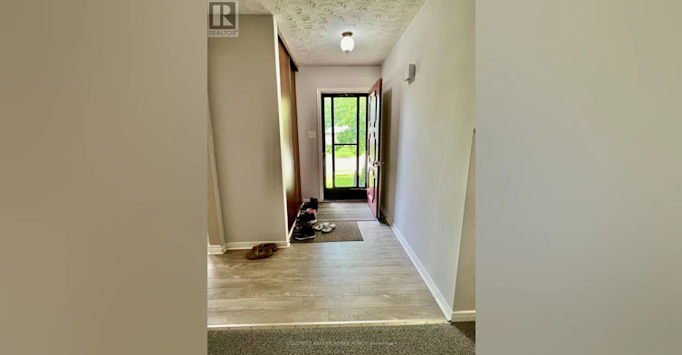 5 Oak Street, New Tecumseth, ON, L9R 1M9