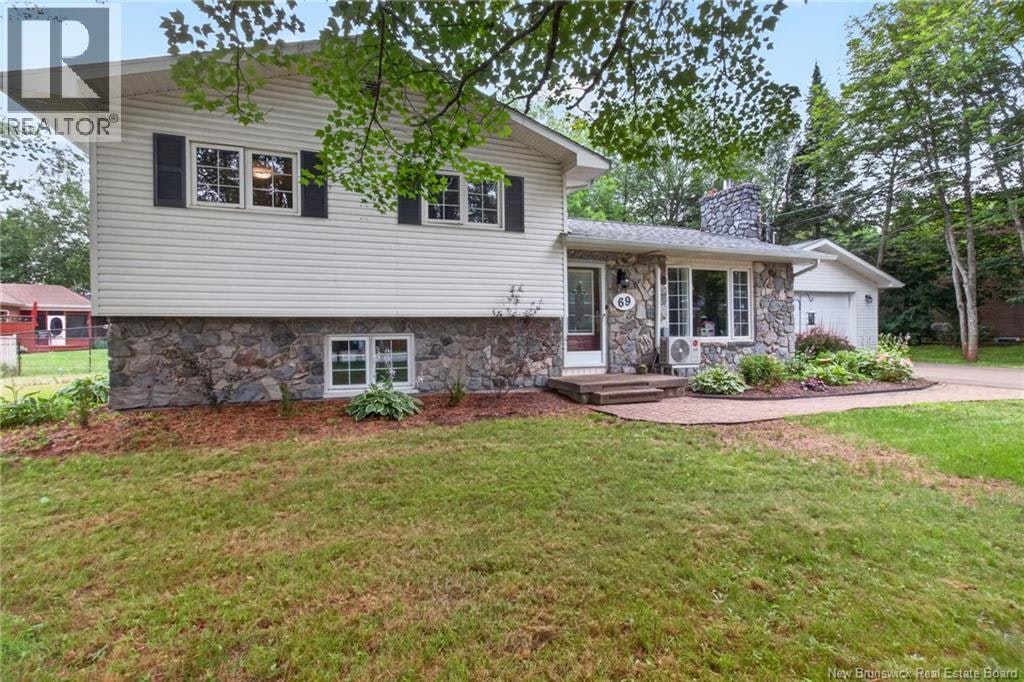 69 Thomas Street, Dieppe, NB, E1A 2C4