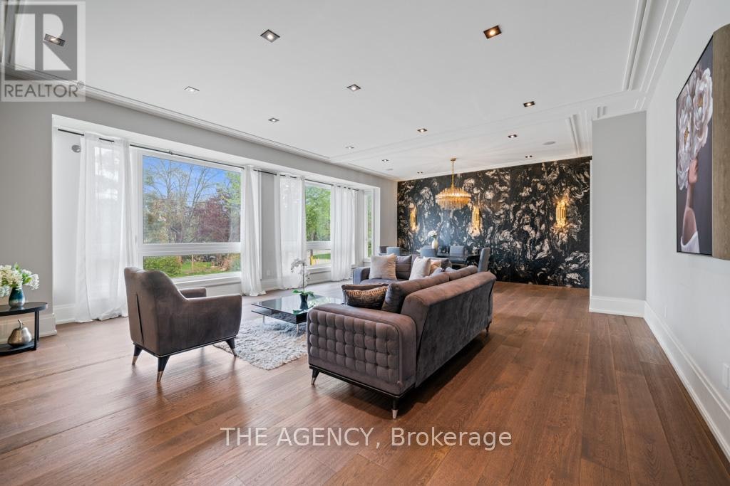 8 Frivick Court, Toronto, ON, M2M 3P6 - 6