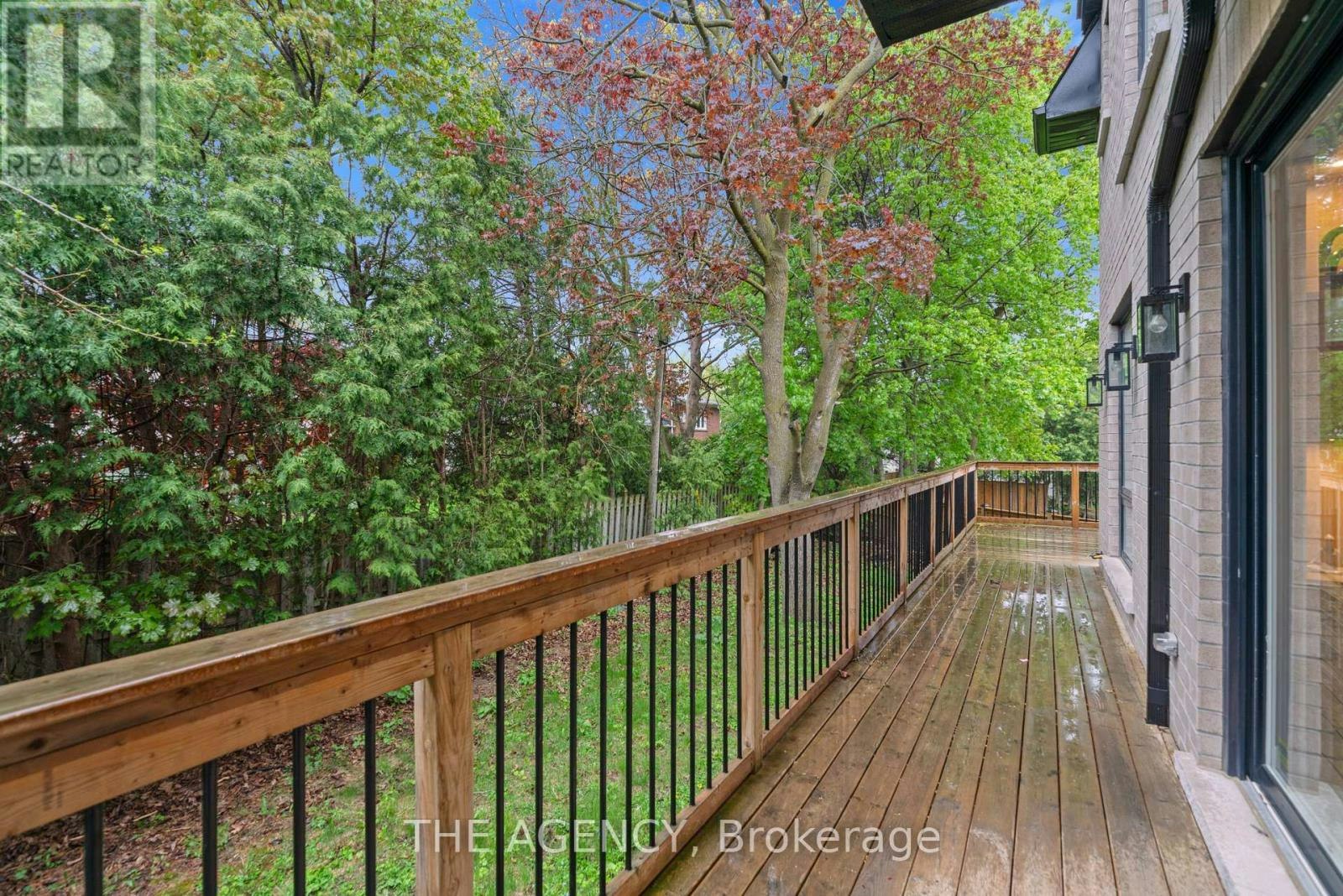 8 Frivick Court, Toronto, ON, M2M 3P6 - 47