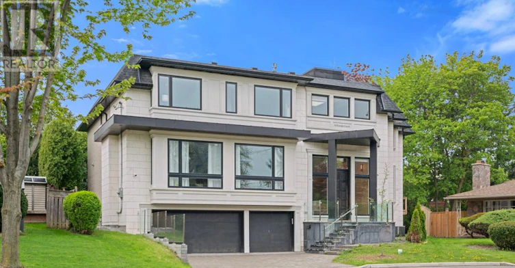 8 Frivick Court, Toronto, ON, M2M 3P6 - 2