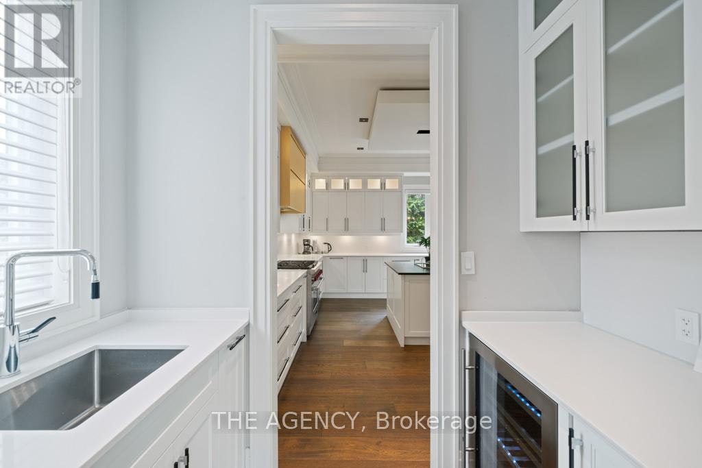8 Frivick Court, Toronto, ON, M2M 3P6 - 20